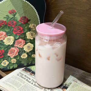 High boron iced coffee can glass with spill-proof lid and glass straw