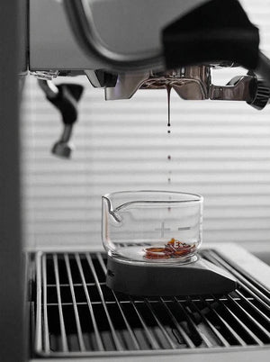MUVNA Palm digital coffee scale for espresso and dosing