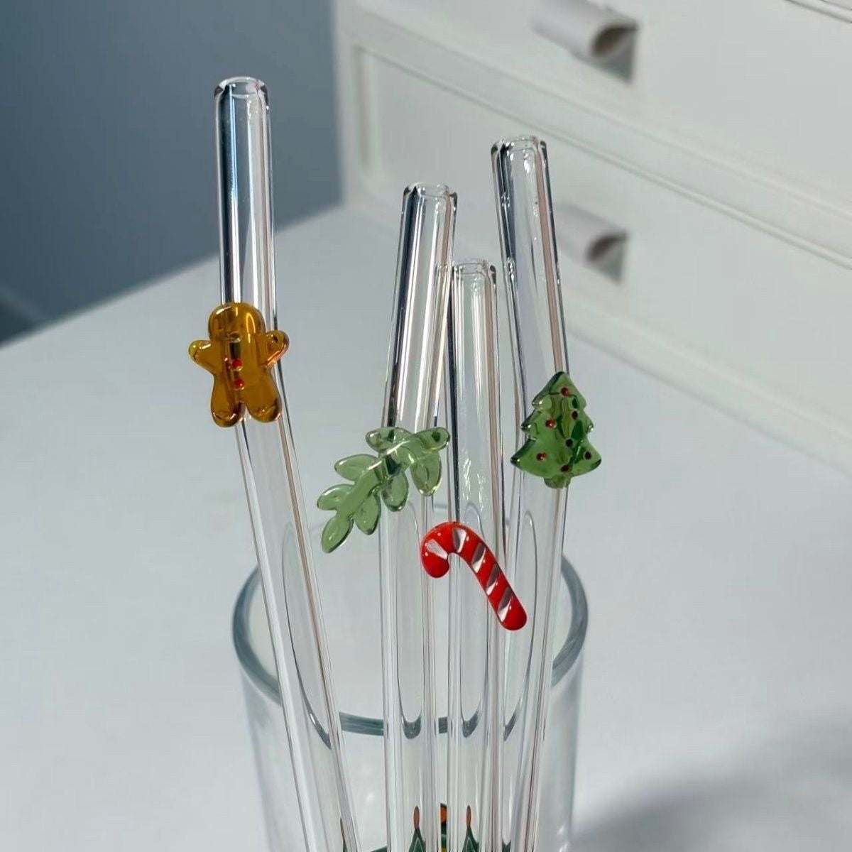 Christmas series glass straw set with festive charms and reusable eco-friendly design