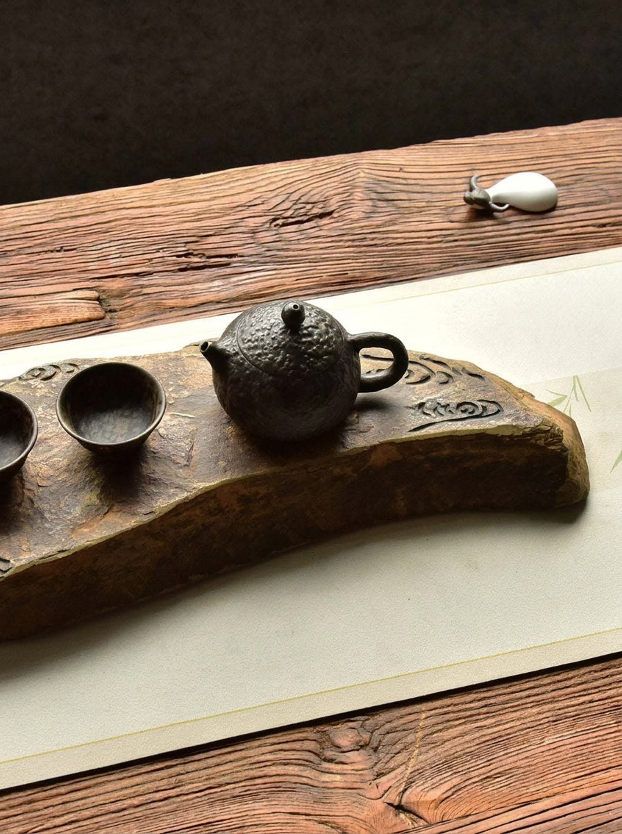 Gongfu tea tray in natural stone with a raw edge border
