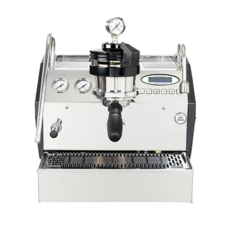La Marzocco GS3 professional-grade dual boiler espresso machine for home brewing