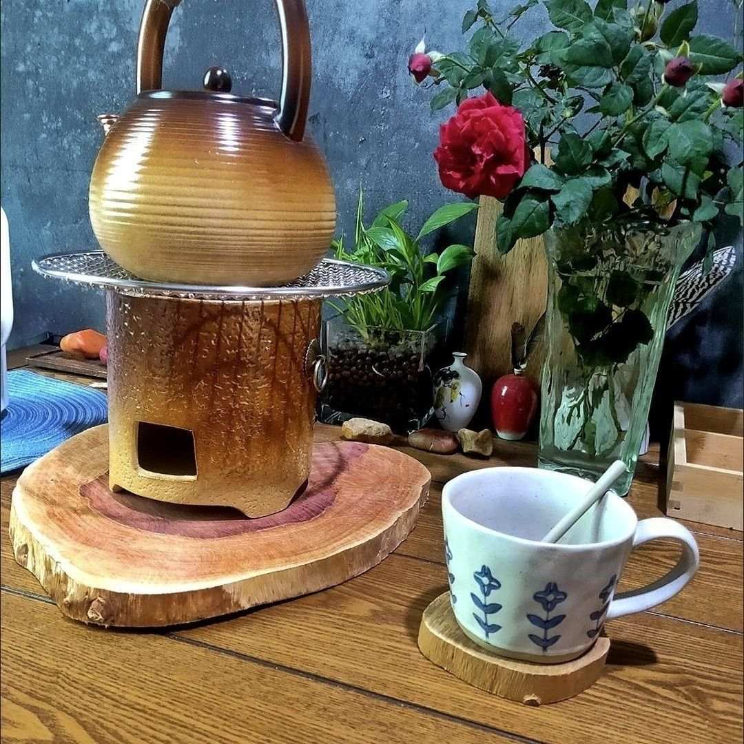 Wooden Coasters | قواعد خشب طبيعي فاخر لعزل الحرارة بأناقة عالية 🪵✨