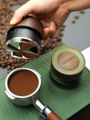 Adjustable 58mm espresso coffee distributor with natural wood top