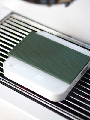 Airflow mini digital coffee scale with timer for espresso on drip tray