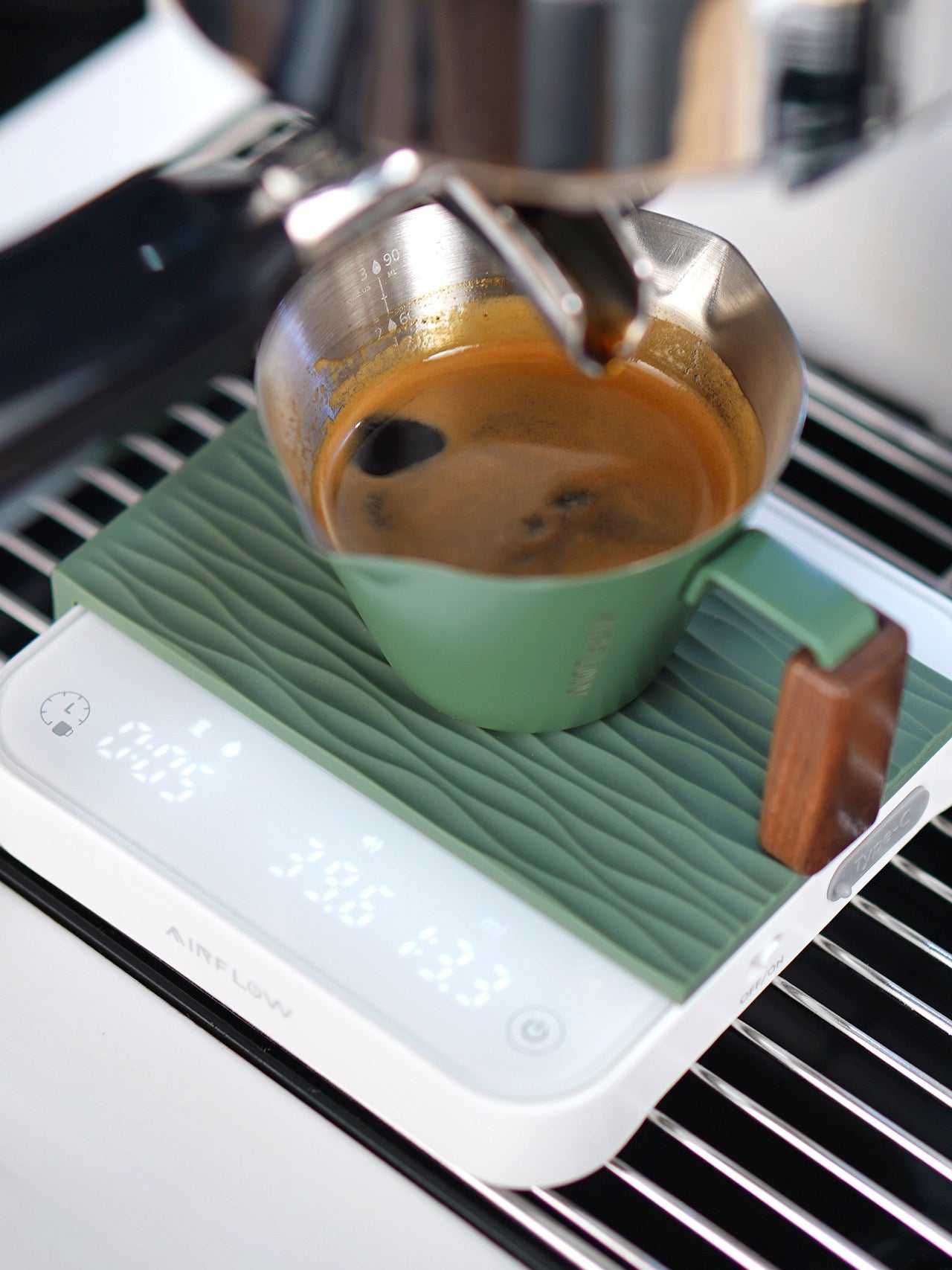AIRFLOW Mini Digital Coffee Scale with Timer for precise espresso brewing