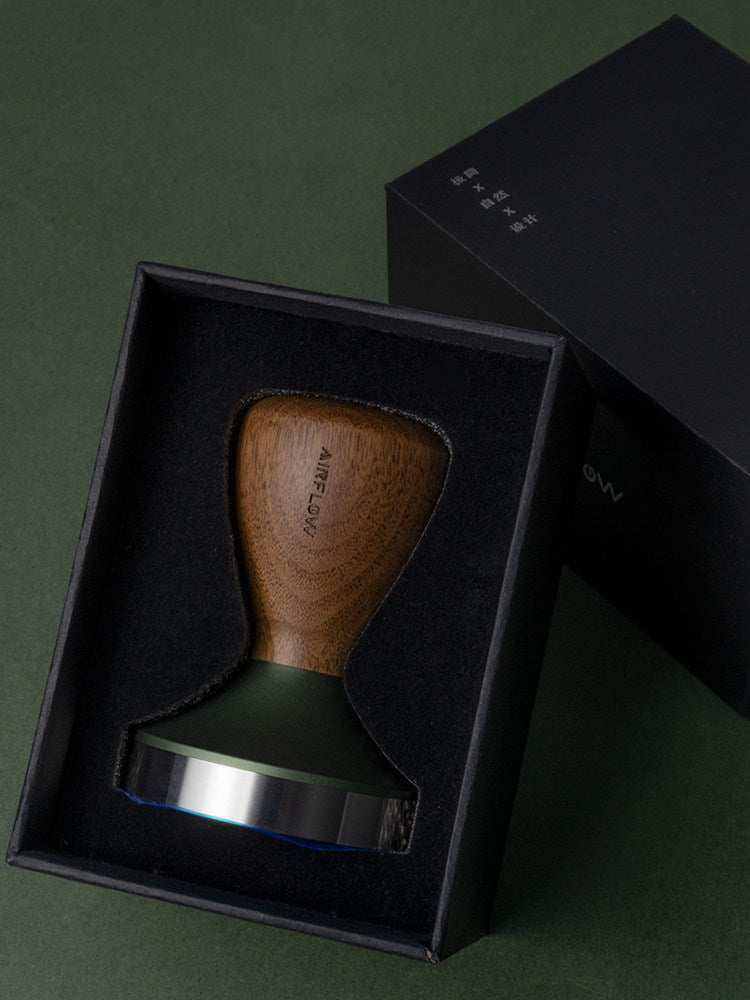 AIRFLOW 58.5mm espresso tamper with walnut wood handle and stainless steel base