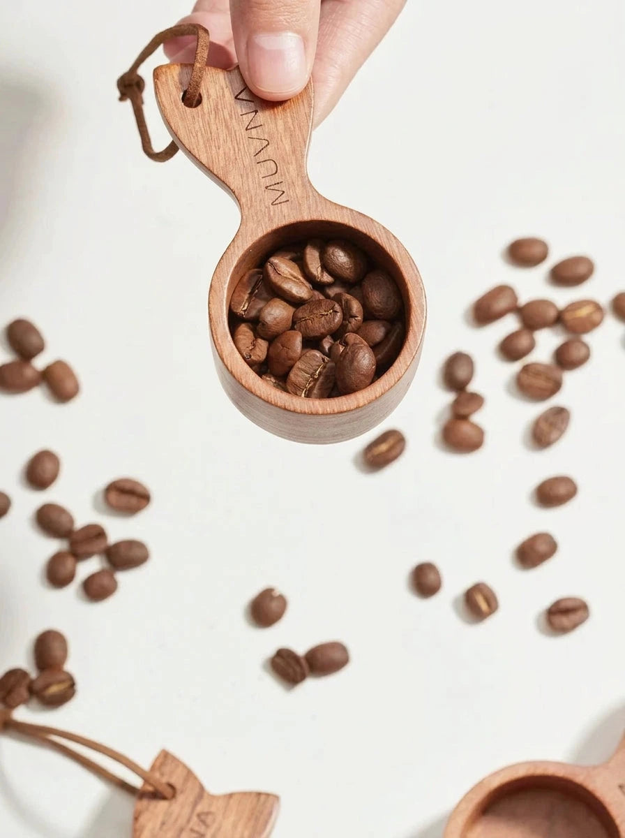 Walnut wood coffee measuring spoon by MUVNA, product photo