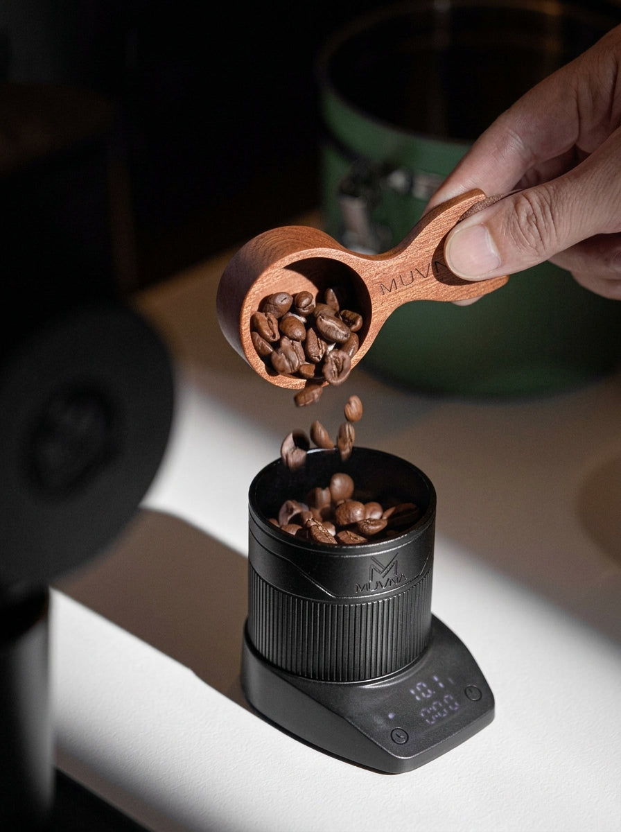 MUVNA Palm mini espresso scale with timer in black