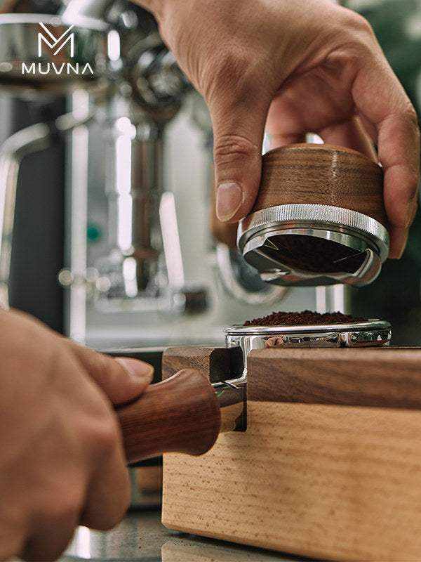MUVNA walnut wood four-blade espresso distributor with stainless steel base