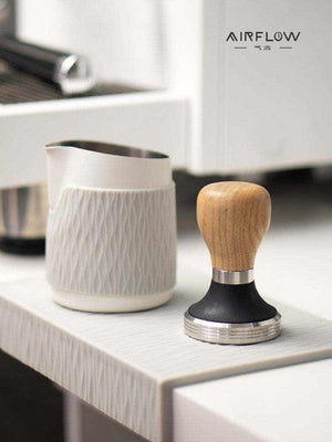 silicone non-slip corner espresso tamping mat on countertop edge