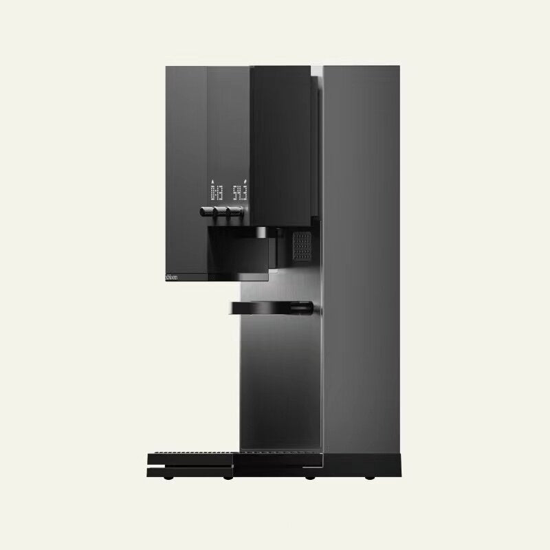 xBloom Studio Midnight Black edition featuring integrated grinder and brewing system.